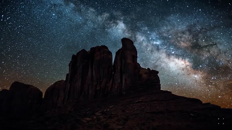 满天星斗 大步流星 群星闪烁 湖边 落日 岩石 五彩缤纷 流星雨 自然 山水