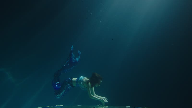 极品超美水下美人鱼超慢动作（原素材）