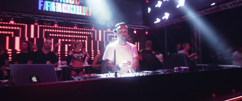 滨海派对万人电子音乐节演唱会