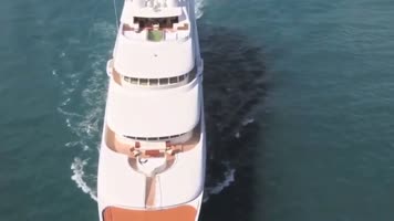 豪华游艇的超级富豪海洋的胜利