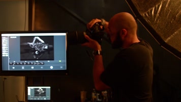 影棚美女模特时装艺术摄影