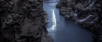 光线在地球上穿梭