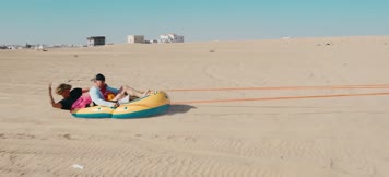 阿联酋迪拜沙漠丰富生活极限挑战