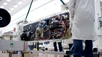 卫星组装产线视频素材