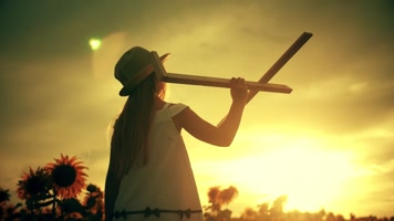 手拿木制飞机 放飞玩具飞机   手拿木制飞机 放飞玩具飞机