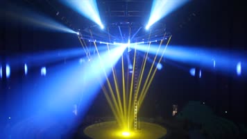 舞台灯光光束摇头灯演出灯光秀动感音乐