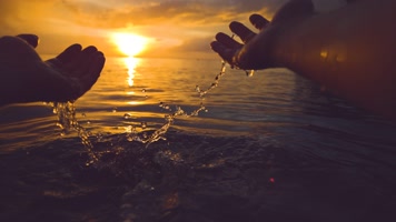 手捧水 手抚水 手拍水 水花  手捧水 手抚水 手拍水 水花