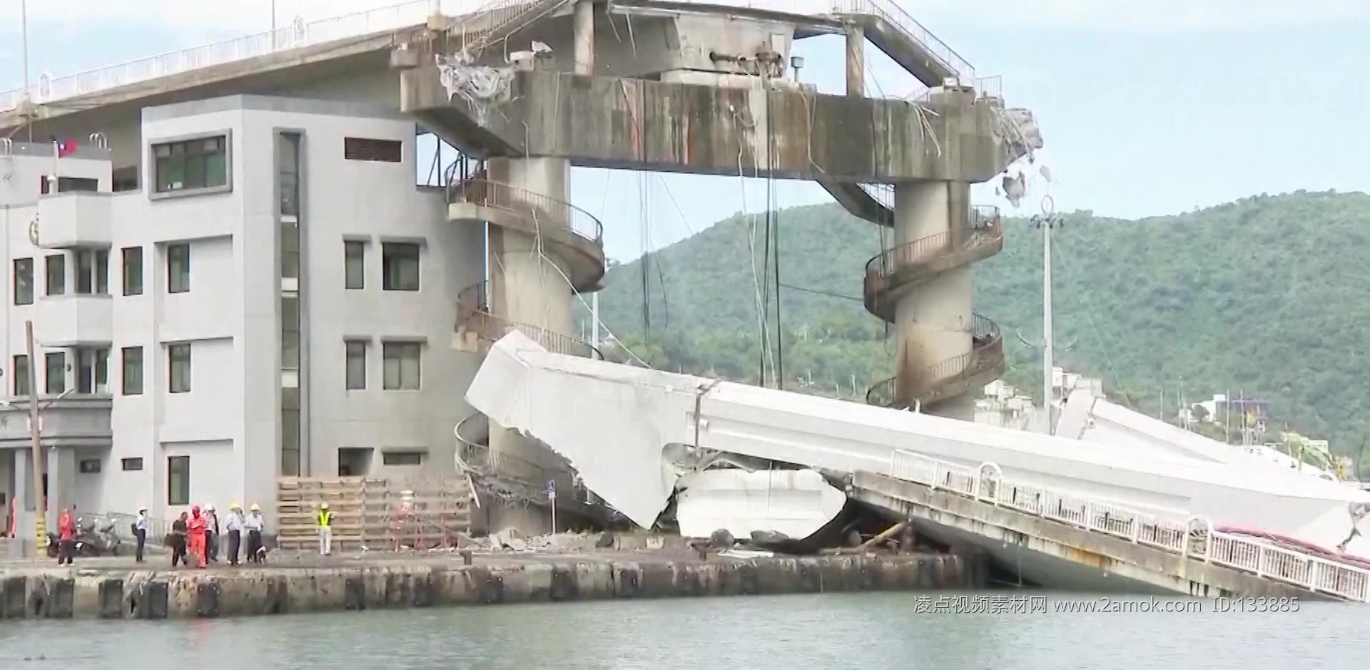 2019年7月中国桥梁事故27例（附公路桥梁常见混凝土质量病害及对策措施）_洪水