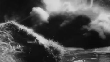 30年代日本侵略中国轰炸上海实拍