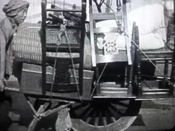 1932年战火中逃难的人们