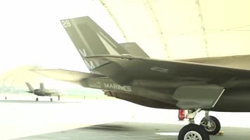 F-35B闪电II战机飞行训练