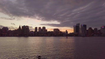 上海黄浦江东方明珠夜景风光