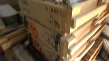 武器仓库枪械弹药库实拍军火商