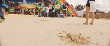 巴西露天音乐节人群欢呼娱乐夜晚烟花4K实拍