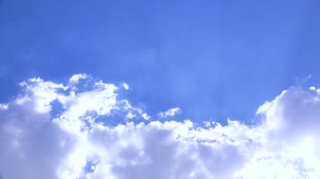 蓝天 白云 光芒万丈 透过云层