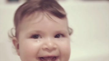 婴儿洗澡宝贝母婴亲子