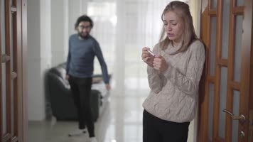 悲伤 流泪 伤心 表情特写   悲伤 流泪 伤心 表情特写