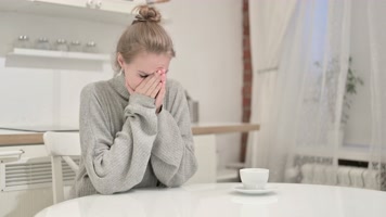 外国人 老外 悲伤 流泪 伤心   外国人 老外 悲伤 流泪 伤心