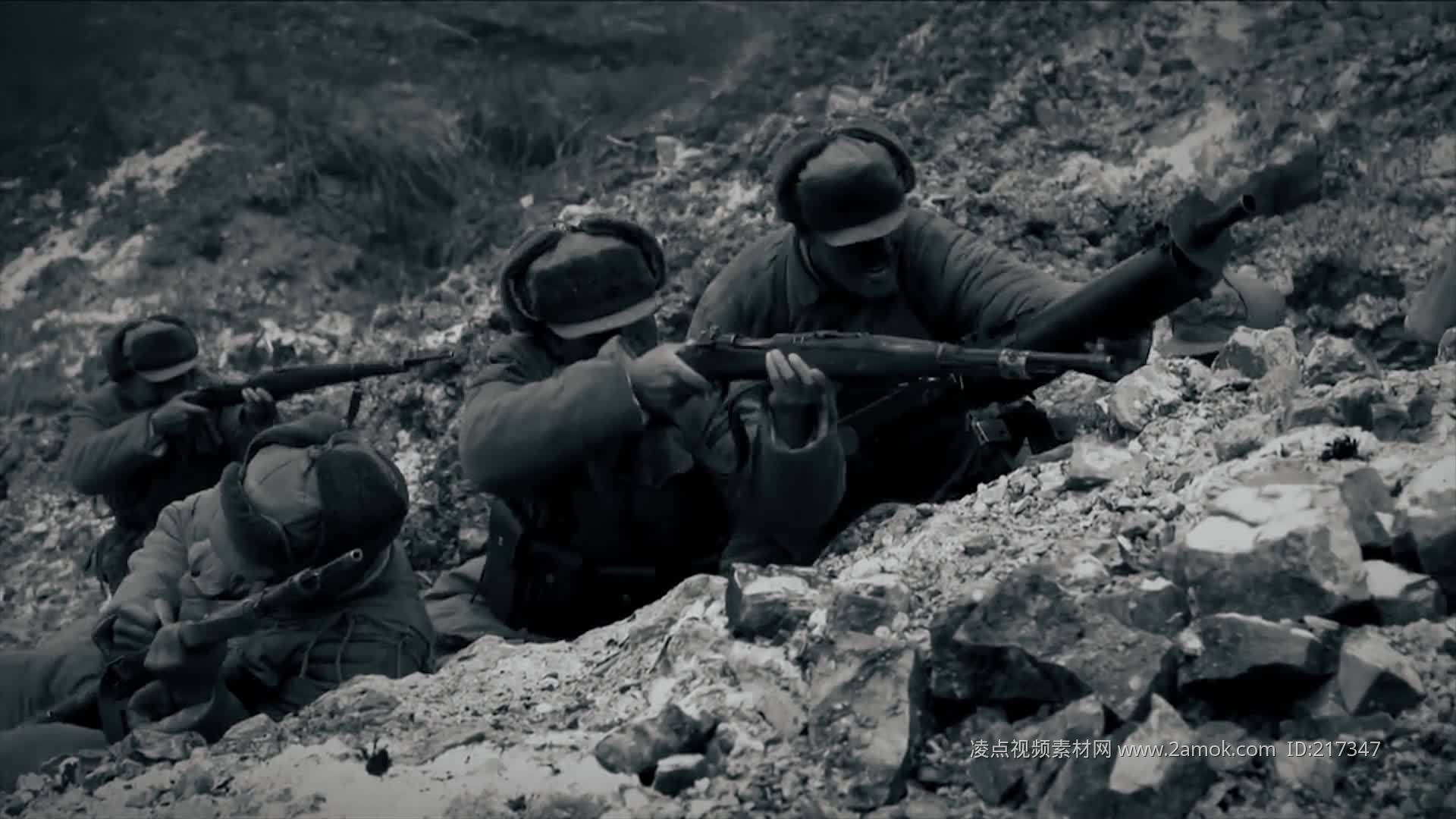 摄影师拍下八路军士兵提刀冲向日军的珍贵镜头|八路军|日军|士兵_新浪新闻