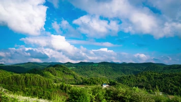实拍4K恩施高山山顶田野流云风光延时摄影