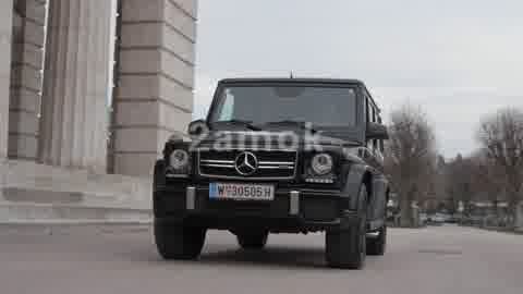 名流品味，奔驰吉普车