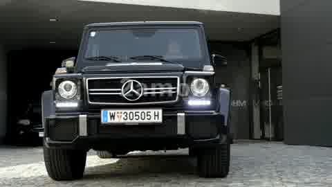 名流品味，奔驰吉普车