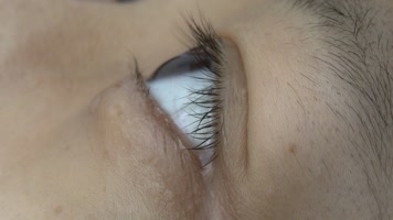 【原创】120帧慢动作滴眼药水