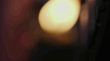 一点火光，黑暗中希望