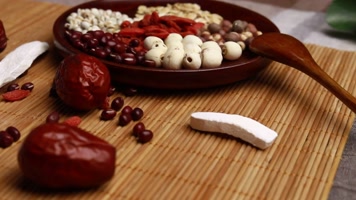 红豆 薏米 枸杞 红枣 莲子 芡实 燕麦