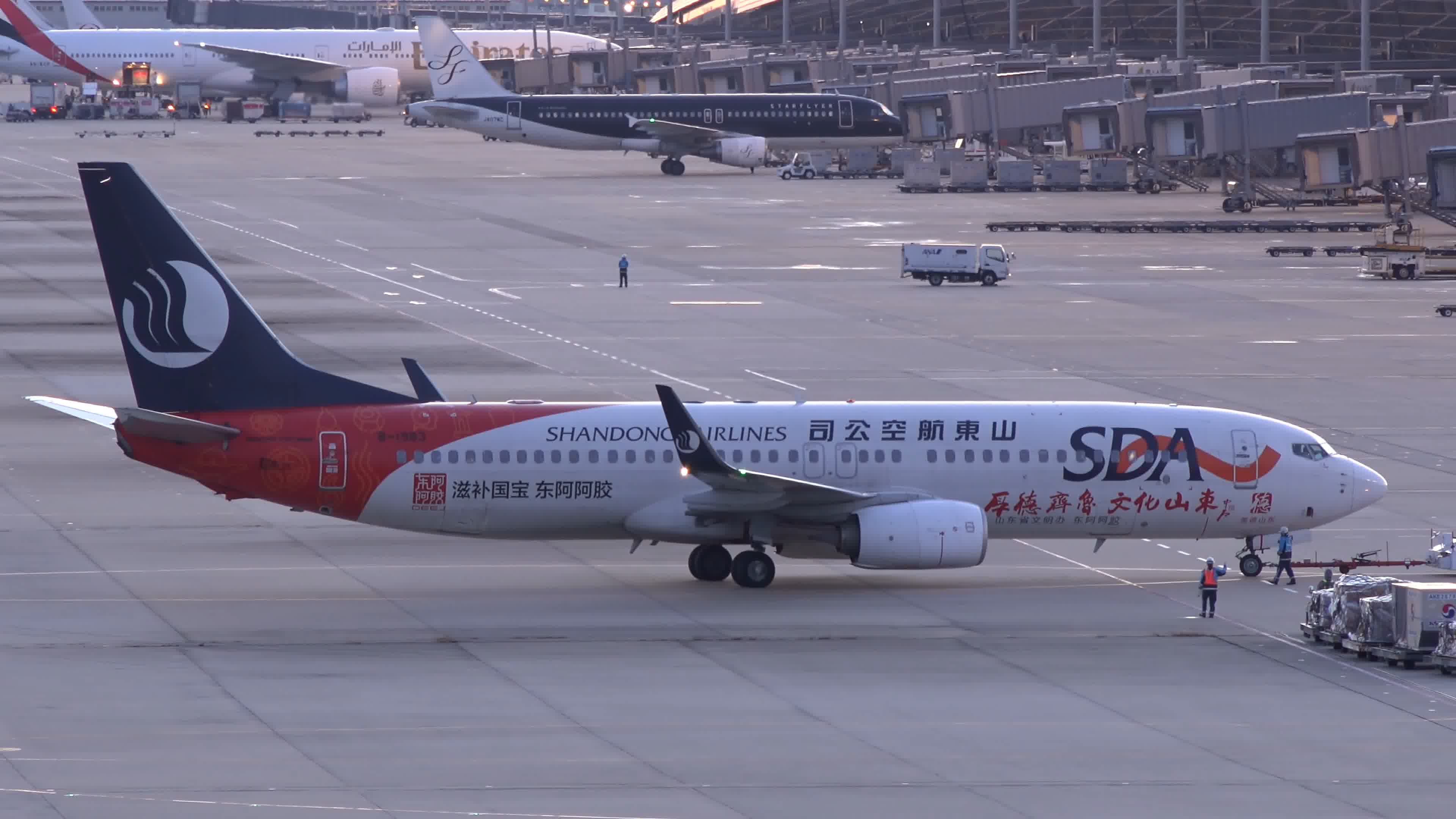 中国运营737 MAX的航空公司均已向波音提出索赔[图] _ 图片中国_中国网