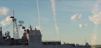 战争动画，军舰垂直发射巡航导弹防空导弹