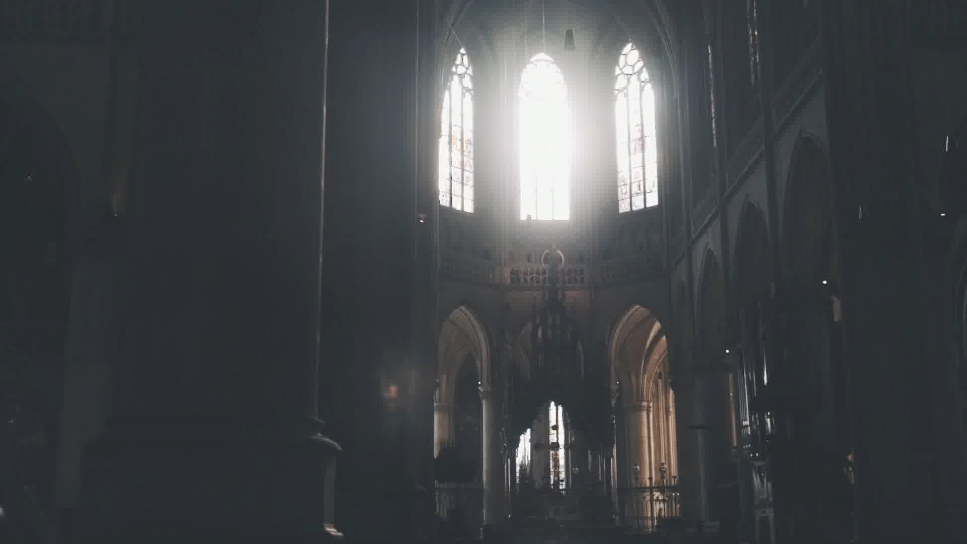 教堂内景，光影变幻，唯美窗花教堂窗户窗口