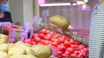 菜市场买菜，生活气息4k视频素材