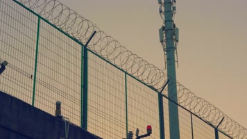 监狱看守所高墙4K 监狱看守所高墙4K