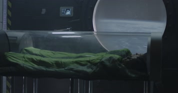 太空穿梭，星际穿越，宇航员睡觉
