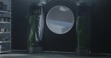 太空穿梭，星际穿越，宇航员睡觉