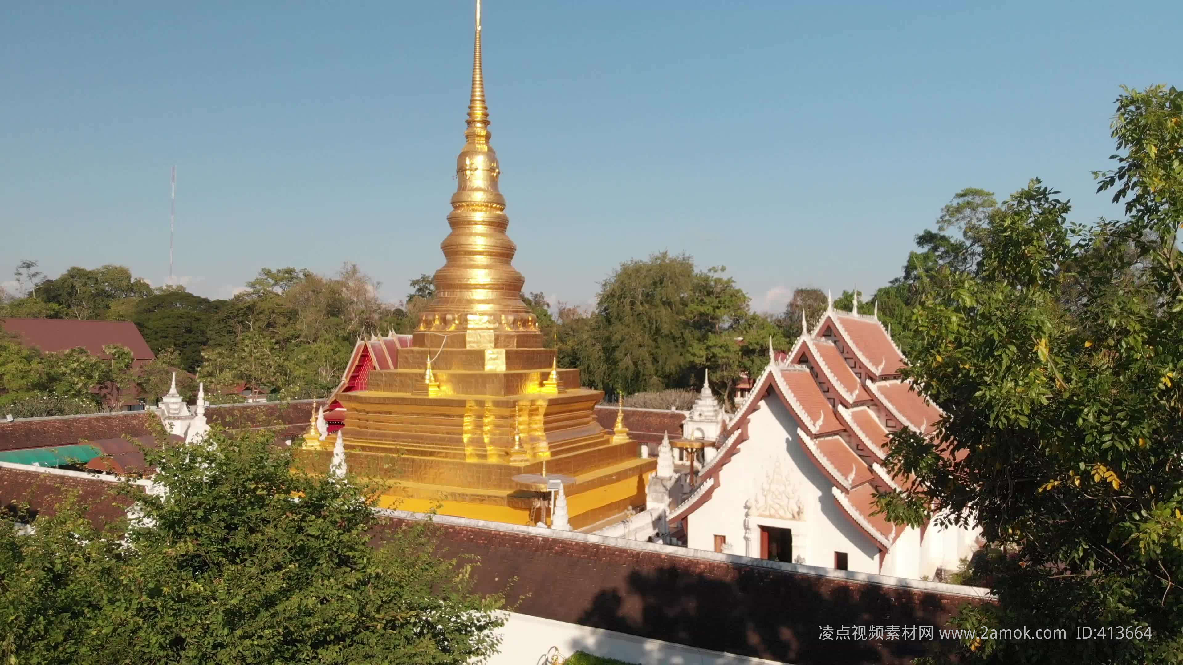 在皇宫的金雕象在曼谷，泰国 库存照片. 图片 包括有 著名, 文化, 种族, 雕塑, 聚会所, 轰隆的, 皇家 - 28423926