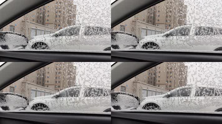 车窗上冰雪融化