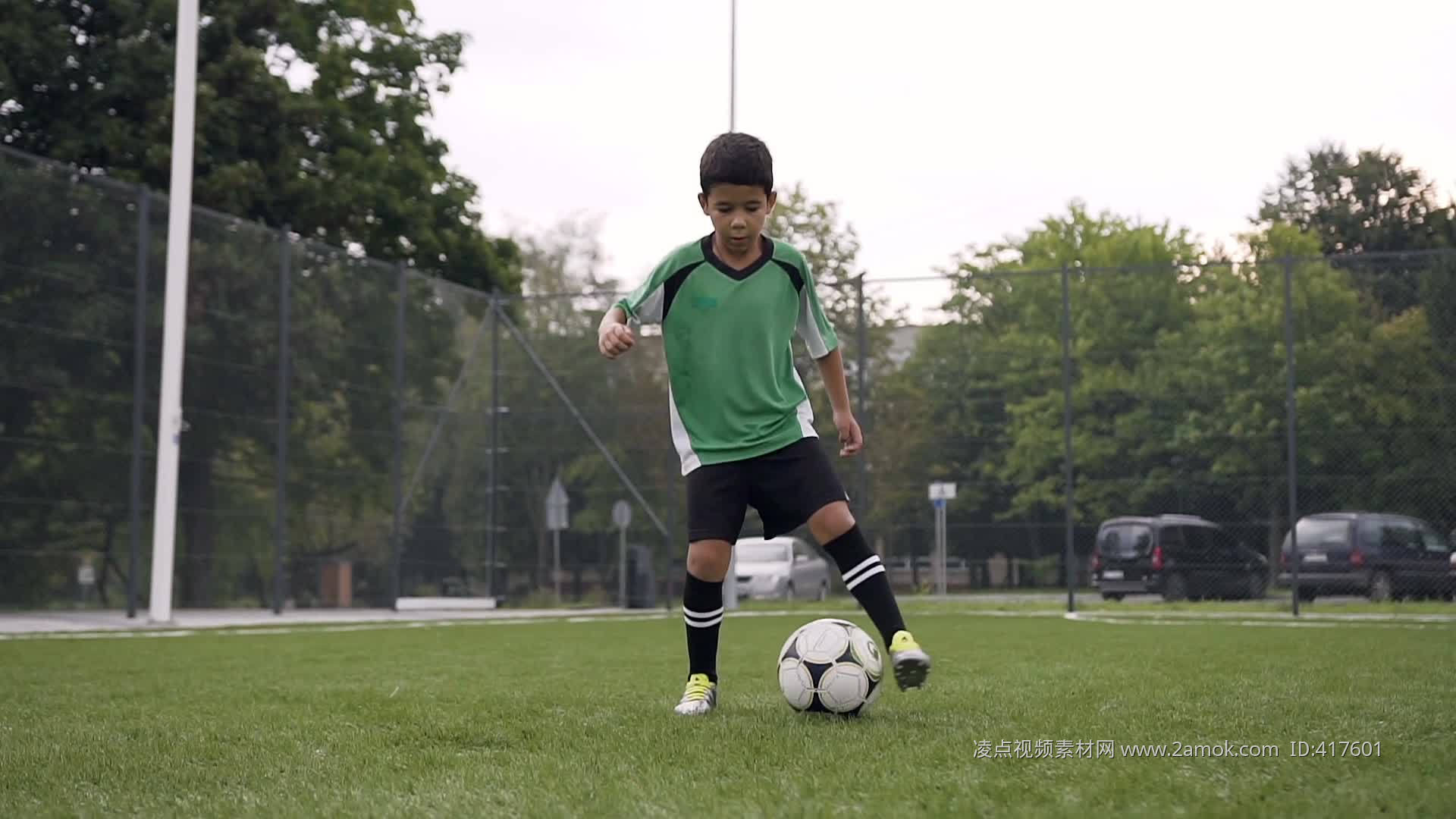 米卢将执教哪些中国足球少年？《Hi足球少年》 即将揭晓|米卢|Hi足球少年|足球_新浪新闻