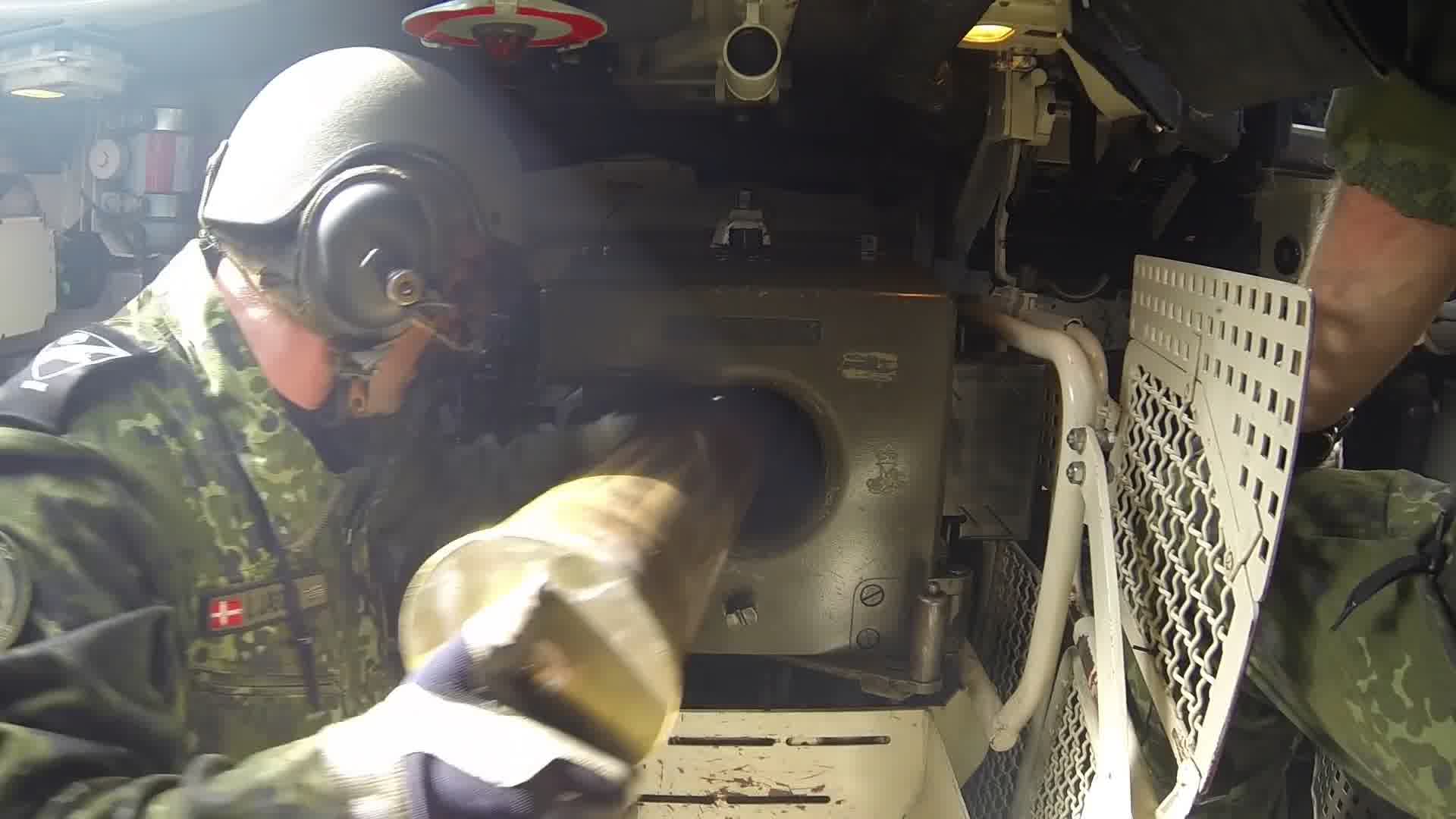 坦克世界，坦克大战，坦克装填炮弹