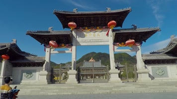 河边洗衣服视频寺庙石栏杆牌坊