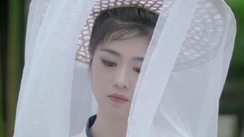 古装武侠美女视频白衣侠女草帽长剑