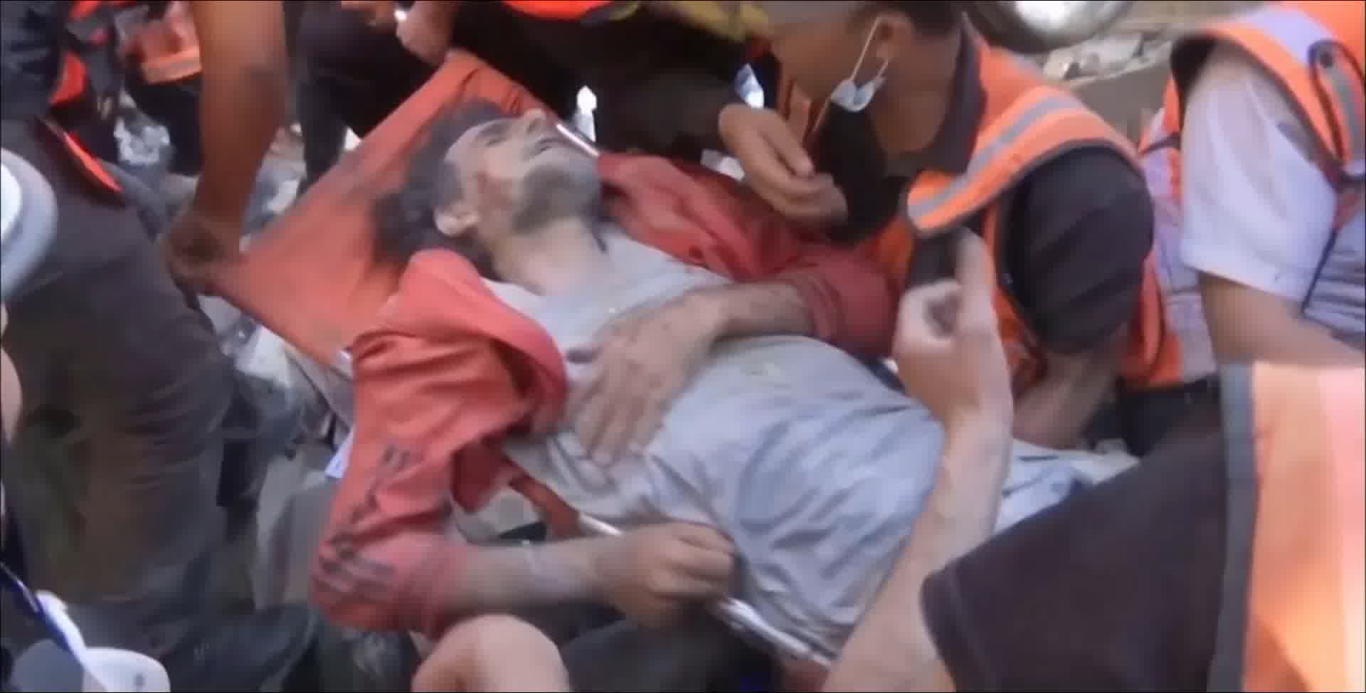 人道主义，反战人权，战火倒塌废墟救援