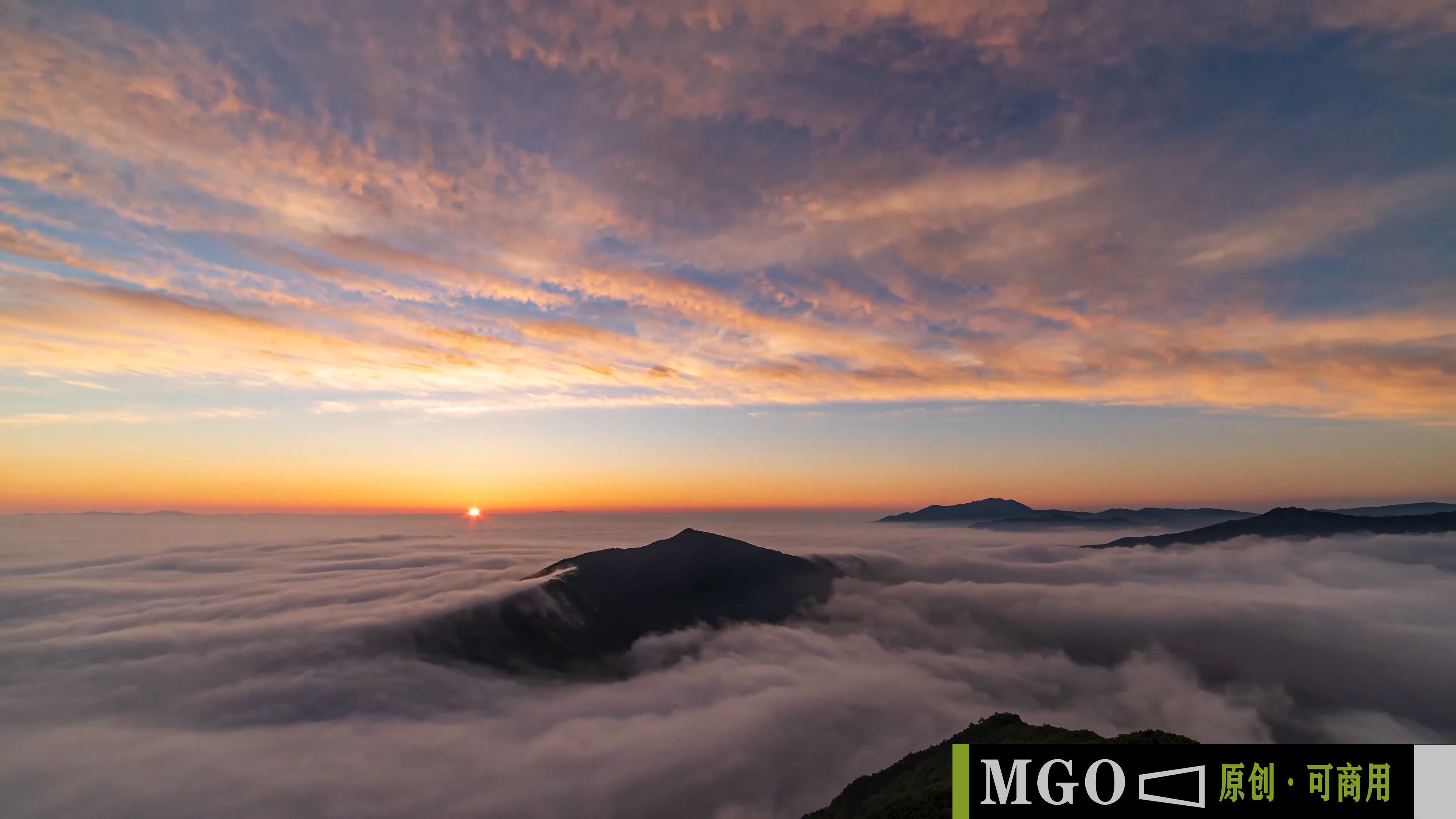 高山云海日出星空云雾翻滚,4K壮观云海宣传 高山云海日出星空云雾翻滚,4K壮观云海宣传