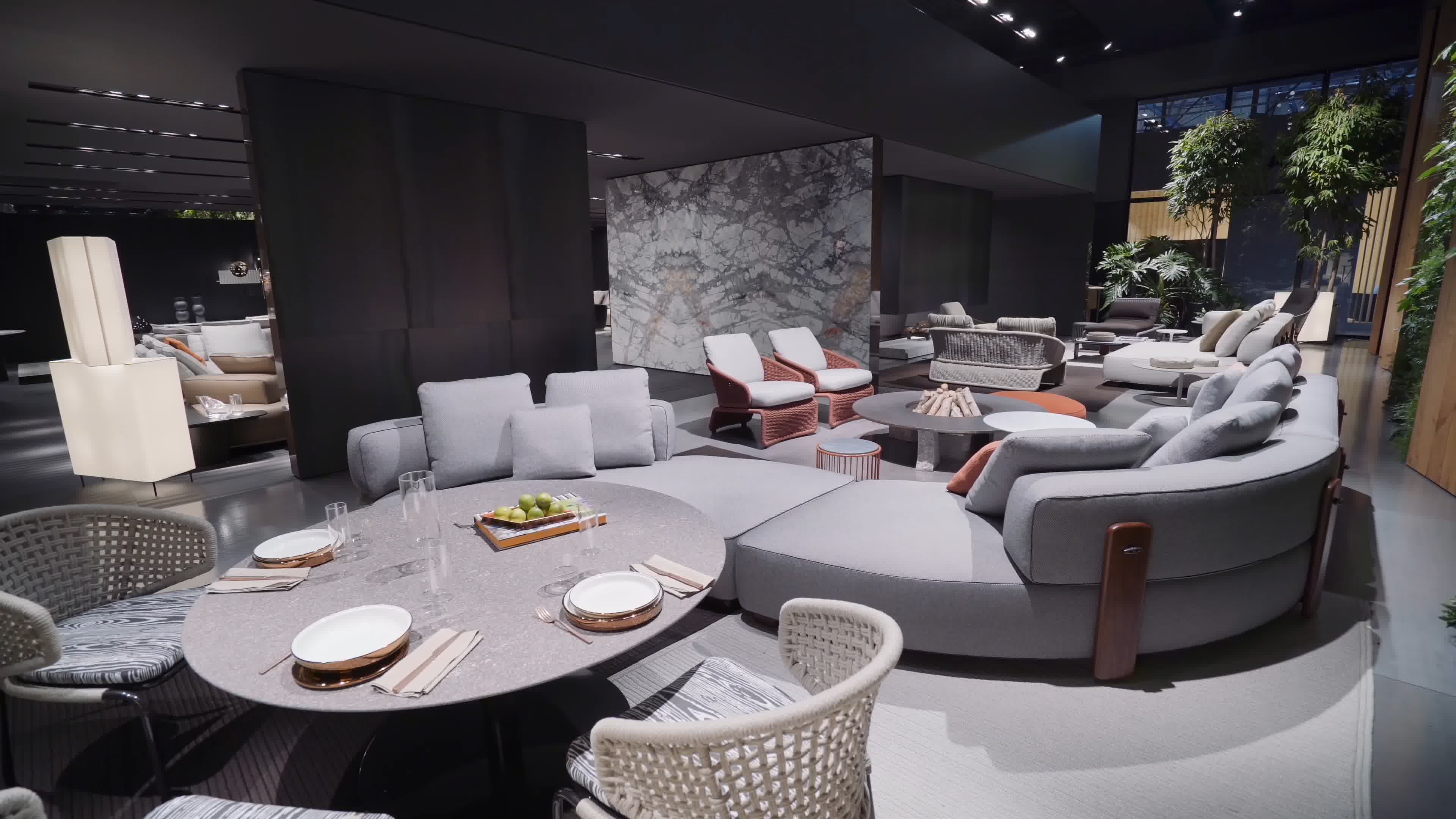 家具卖场，欧式家具，奢华大气，皇家殿堂