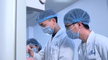 高端现代实验室实验团队