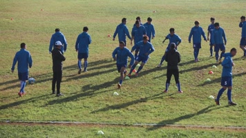 足球训练视频足球比赛赛前热身