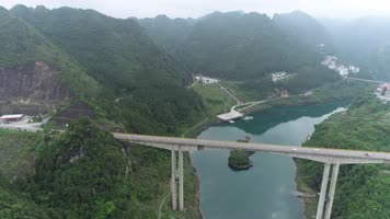 突破乌江主题雕塑8