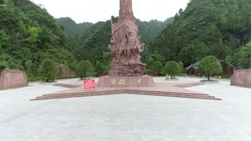 突破乌江主题雕塑5