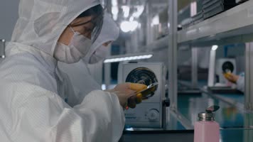 4k科技工业视频手机屏清理检验生产流水线